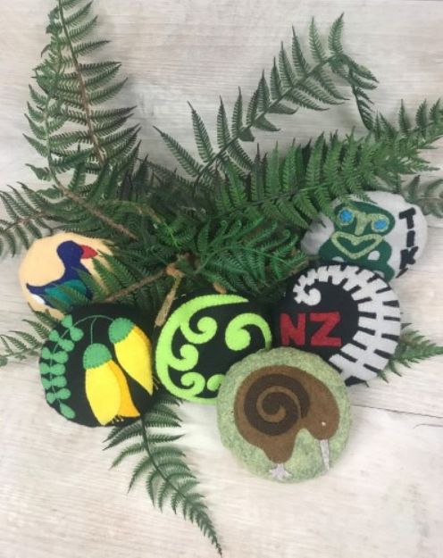 Picture of Kiwiana Pincushions - Kits